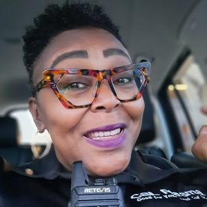 Meet your Posher, Samala